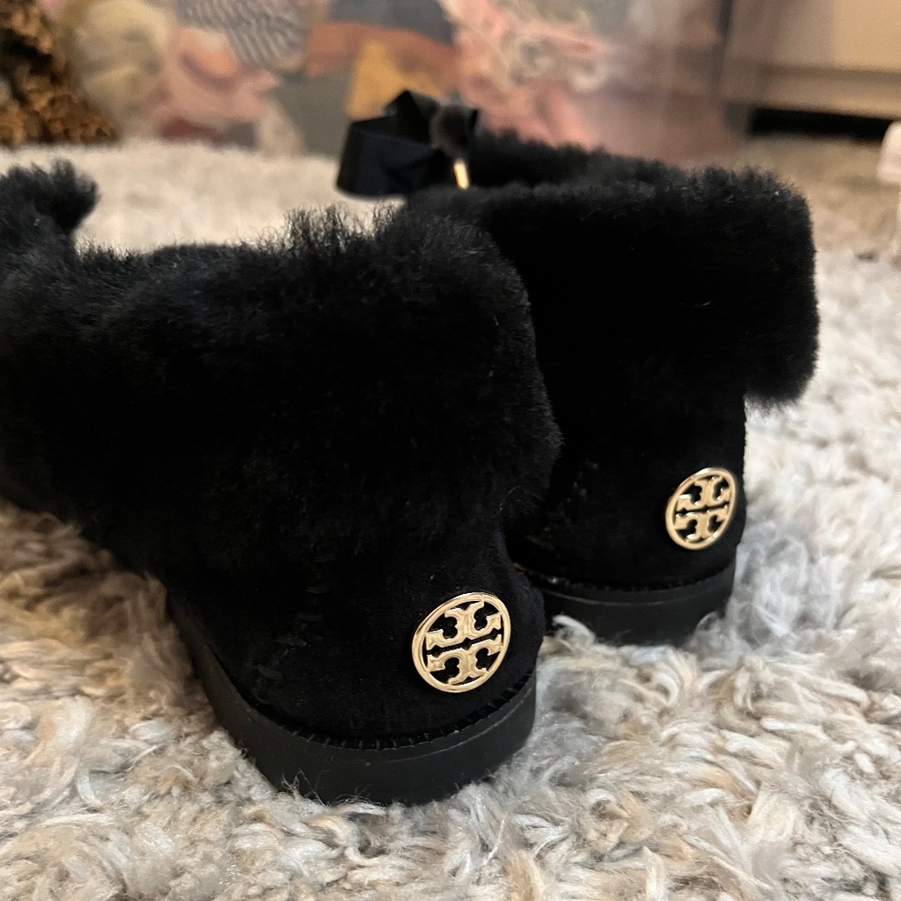 Tory Burch slippers